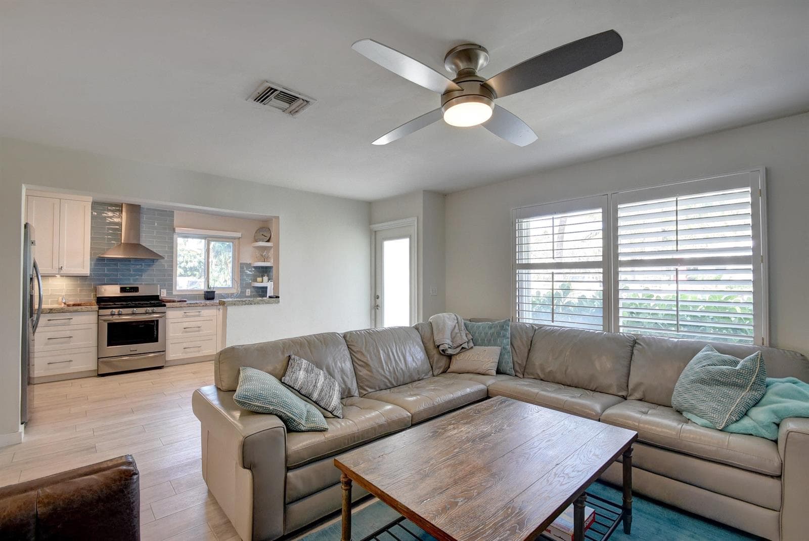 1020 Casuarina Road, Delray Beach, FL 33483 — zdjęcie 5