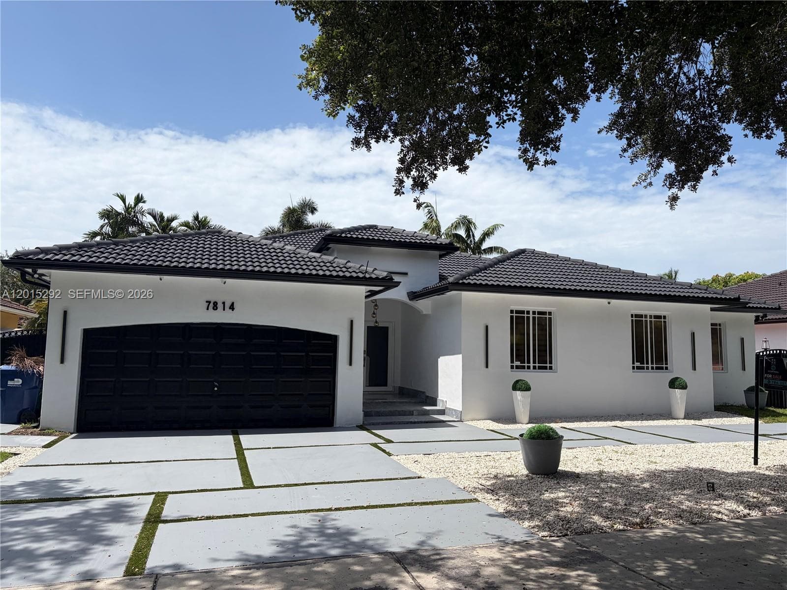 7814 NW 165th St, Miami Lakes, FL 33016 — zdjęcie 2