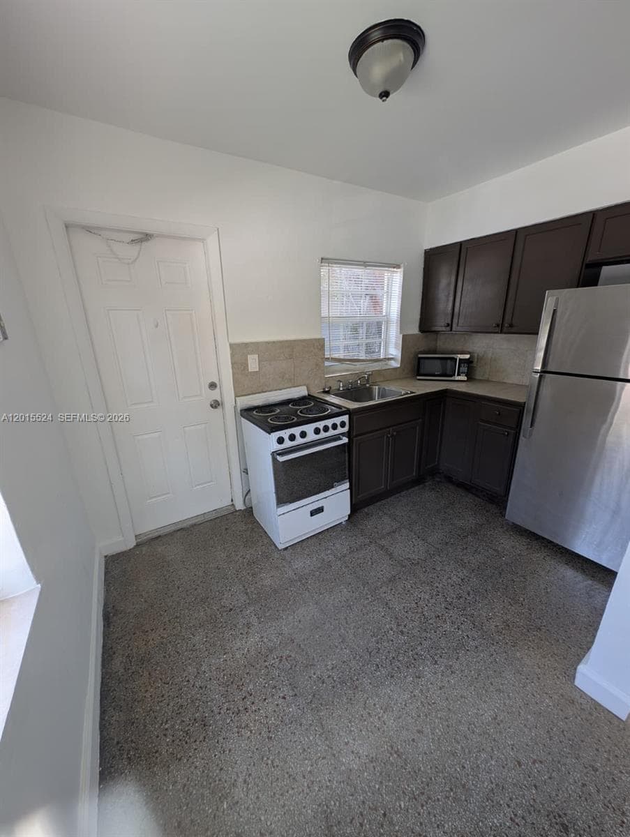 2316 Madison St # 19, Hollywood, FL 33020 — zdjęcie 2