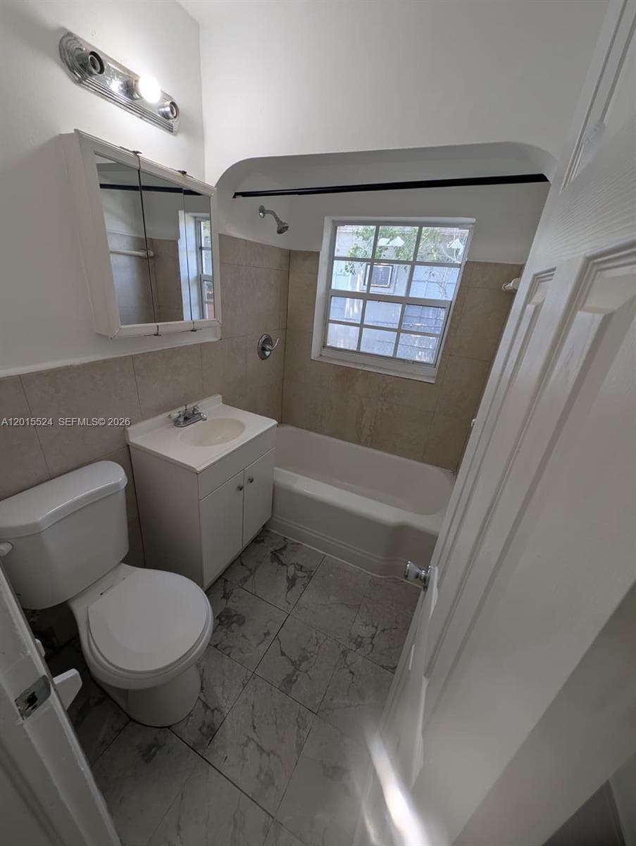 2316 Madison St # 19, Hollywood, FL 33020 — zdjęcie 5