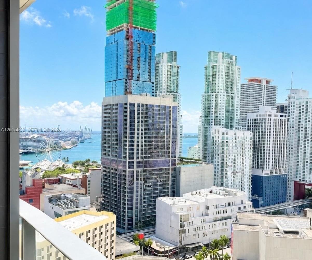 121 NE 5th St # 2705, Miami, FL 33132 — zdjęcie 3