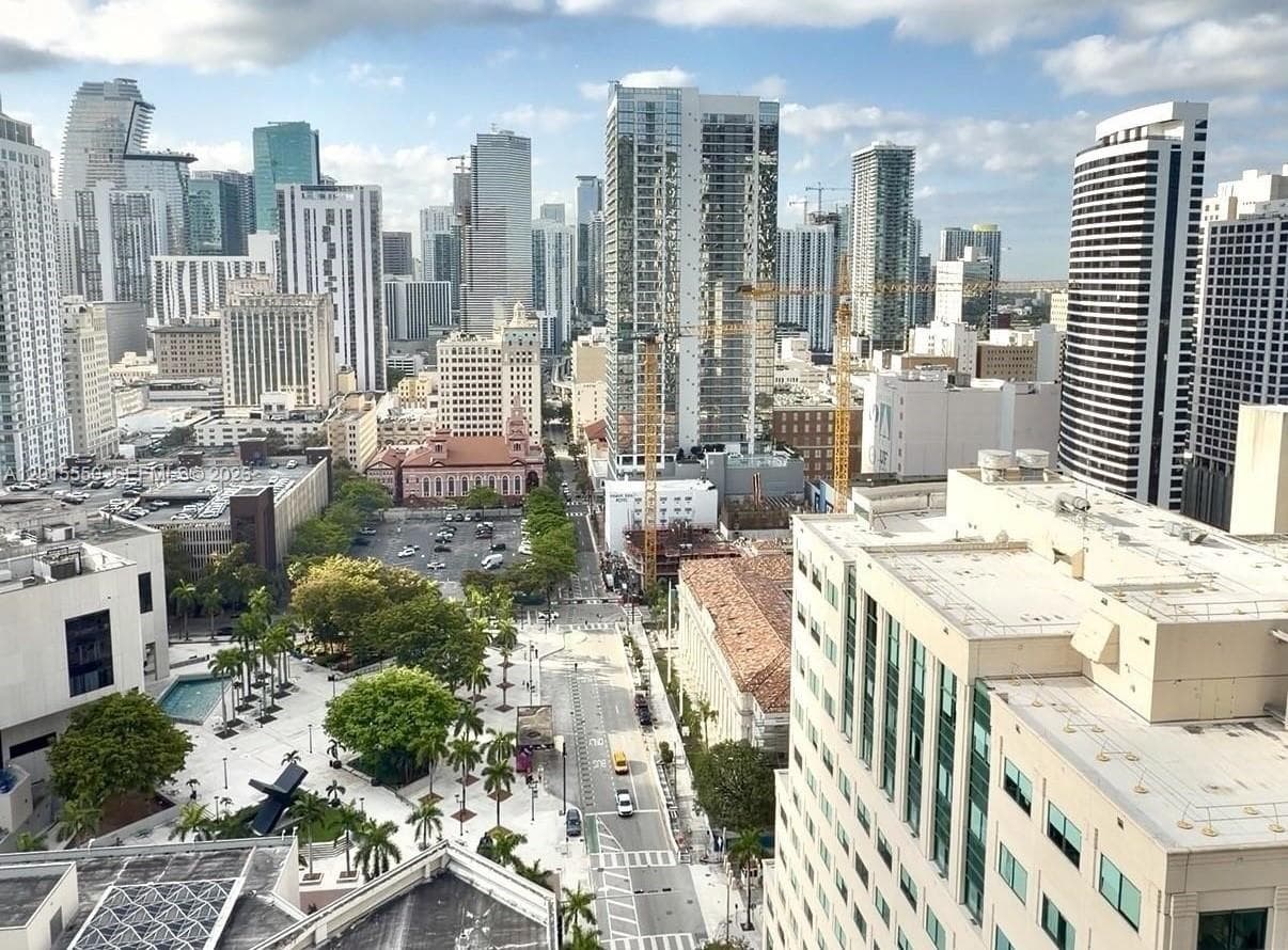 121 NE 5th St # 2705, Miami, FL 33132 — zdjęcie 4