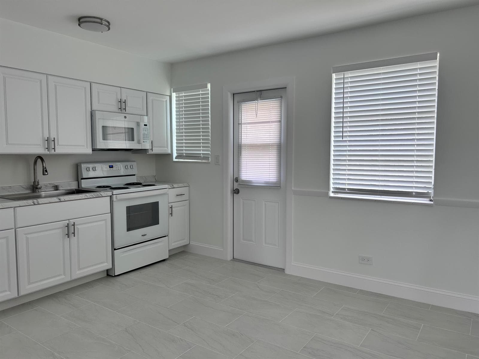 630 Prosperity Farms Road # 2, North Palm Beach, FL 33408 — zdjęcie 5