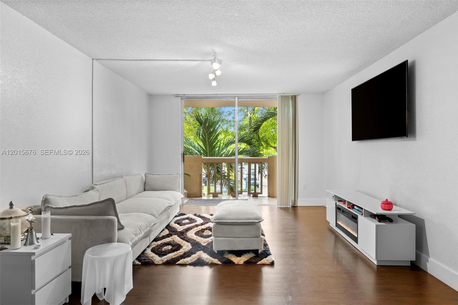 1800 Sans Souci # 332, North Miami, FL 33181 — zdjęcie 3