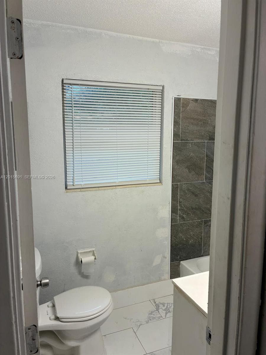 1 ST REGIS DR, Other City - In The State Of Florida, FL 32505 — zdjęcie 4