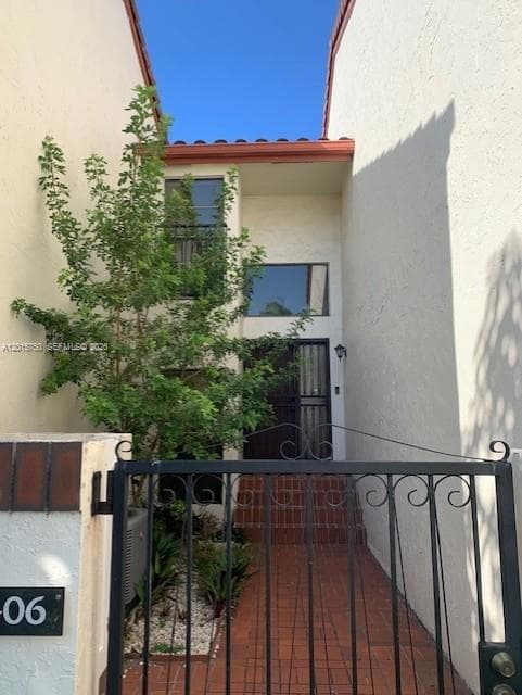 341 Ives Dairy Rd # 341-06, Miami, FL 33179 — zdjęcie 3