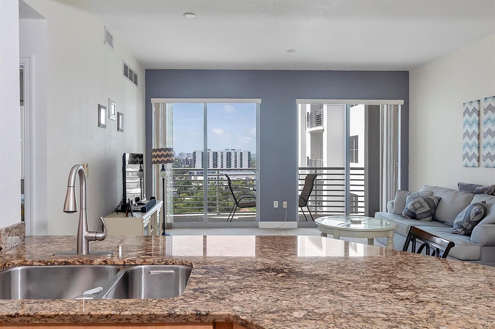 1830 Radius Drive # 1219, Hollywood, FL 33020 — zdjęcie 4