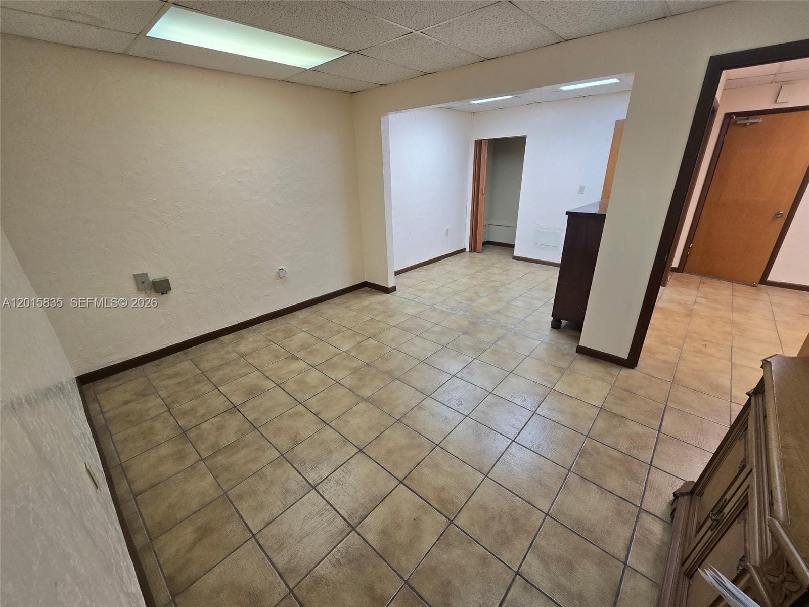 1545 SW 1st St # 3rd Floor, Miami, FL 33135 — zdjęcie 3