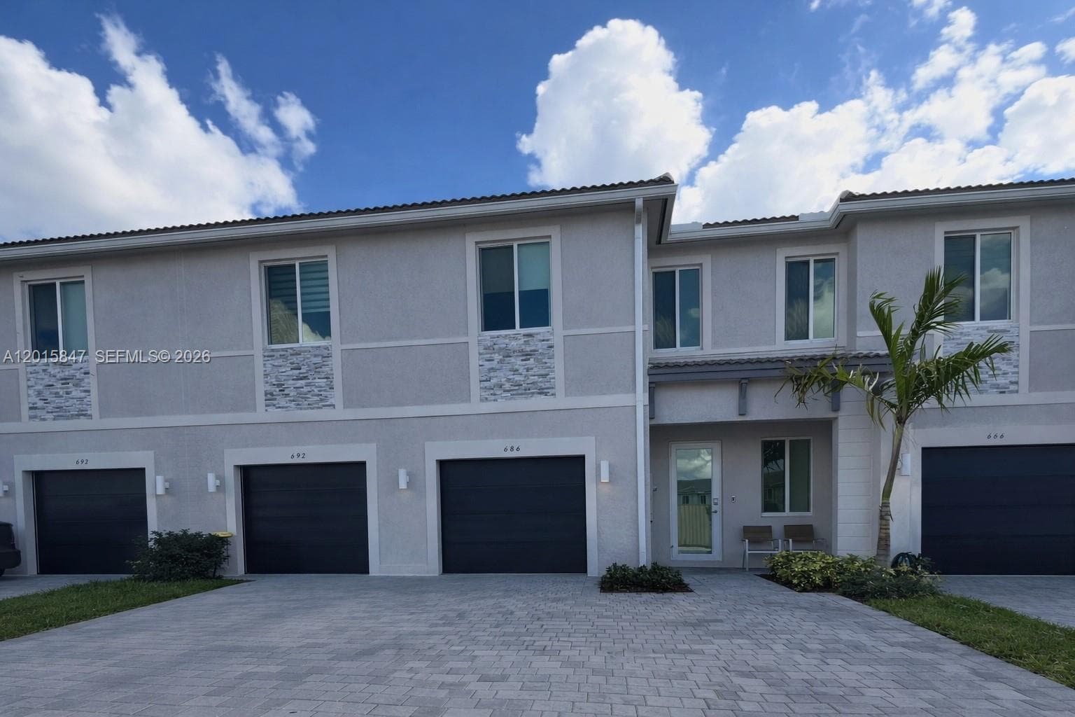 686 SE 13th Ct, Homestead, FL 33034