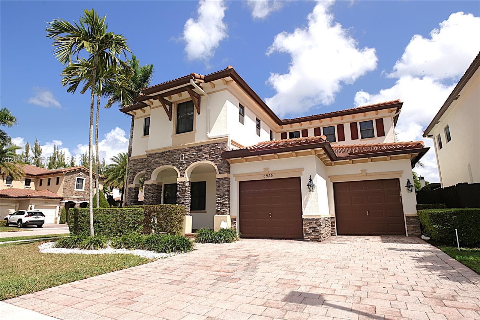 8925 NW 99th Ave, Doral, FL 33178