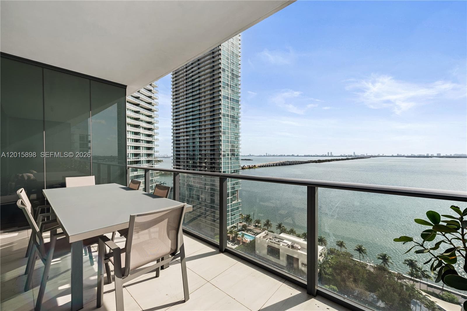 480 NE 31st St # 1802, Miami, FL 33137