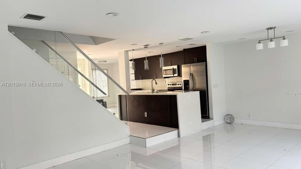 8195 NW 8th MANOR # 3, Plantation, FL 33324