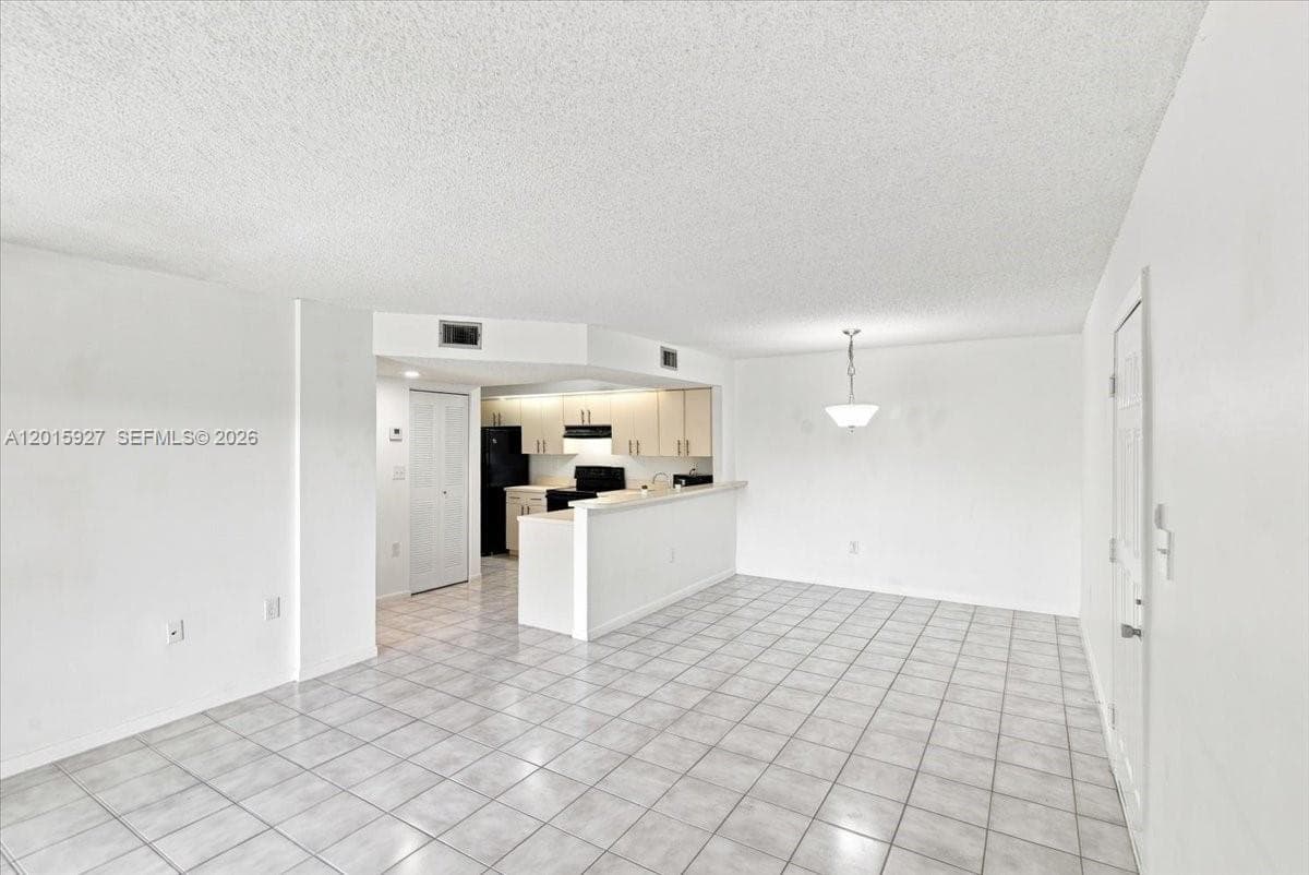 8660 SW 212th St # 306, Cutler Bay, FL 33189 — zdjęcie 5