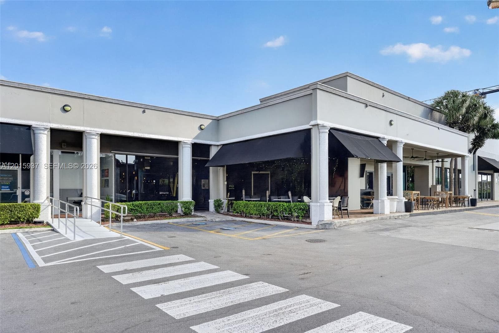 Established Full-Service Restaurant For Sale Prime, North Miami Beach FL 33160 — zdjęcie 2