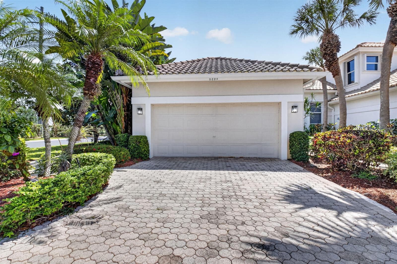 6694 NW 26th Way, Boca Raton, FL 33496