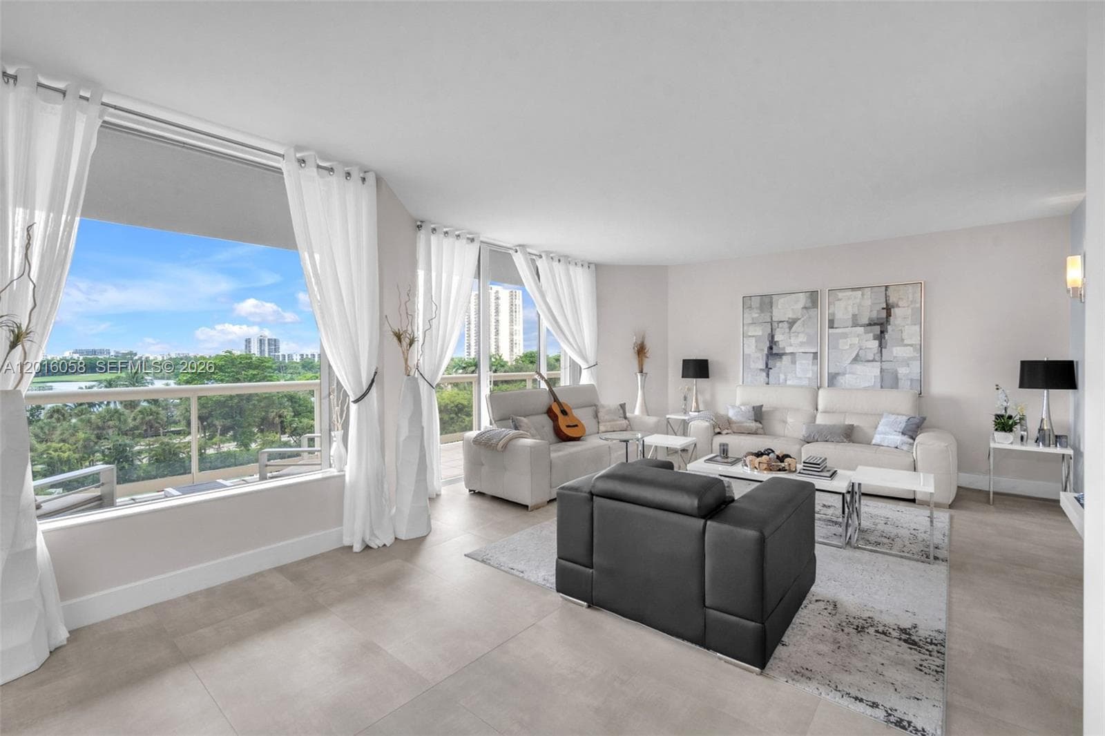 20191 E Country Club Dr # 601, Aventura, FL 33180 — zdjęcie 2