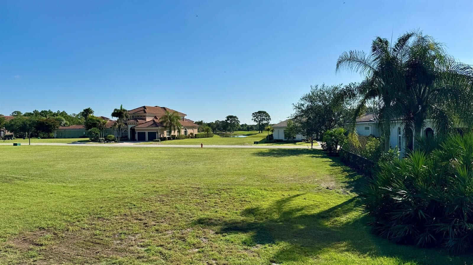 114 SE Via Verona, Port St. Lucie, FL 34984