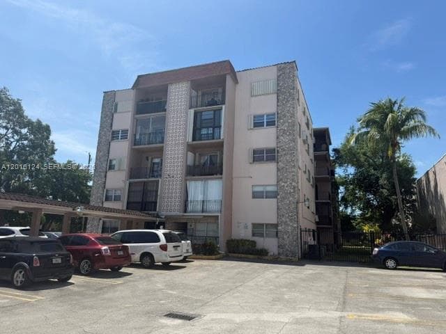 3640 NW 9th St # 201, Miami, FL 33125 — zdjęcie 5