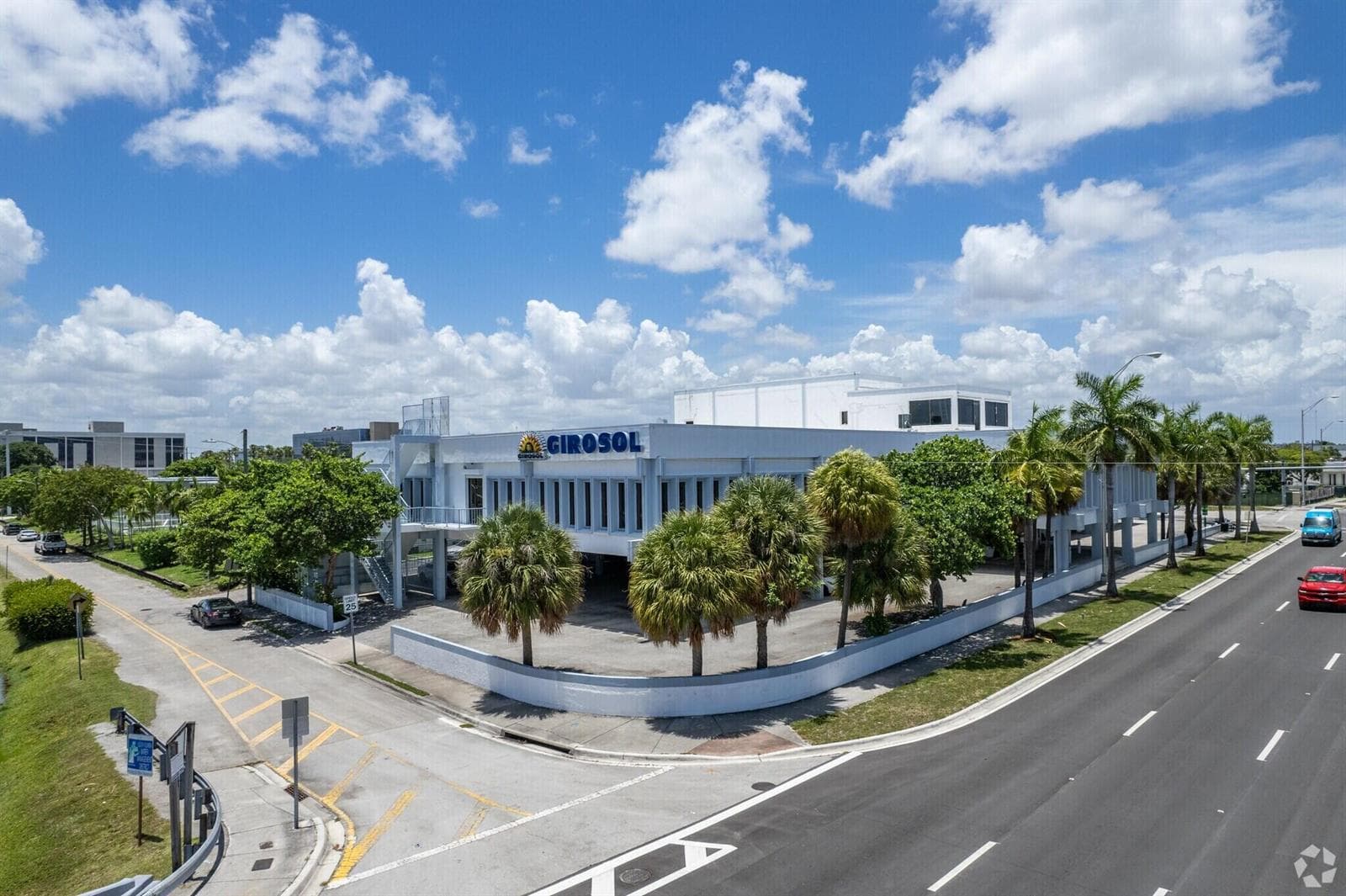 16666 NE 19th Avenue # 101-102, North Miami Beach, FL 33162 — zdjęcie 2