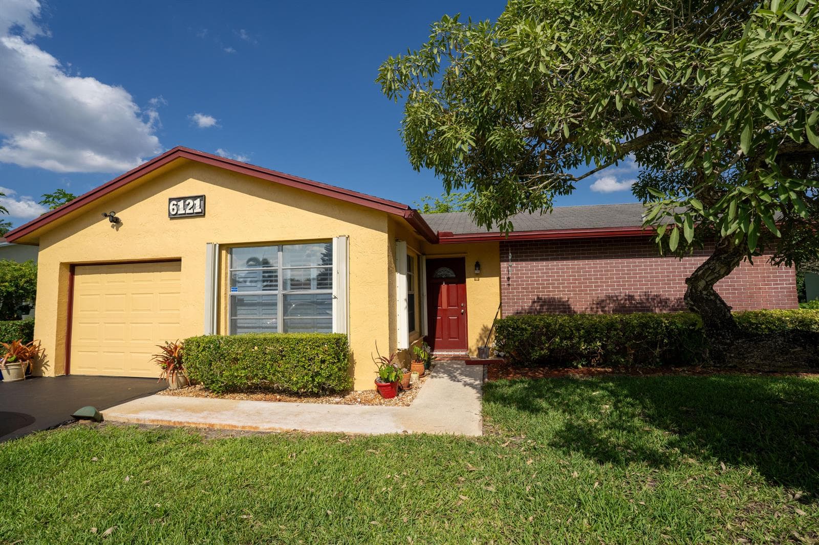 6121 Rainbow Circle, FL 33463 — zdjęcie 4