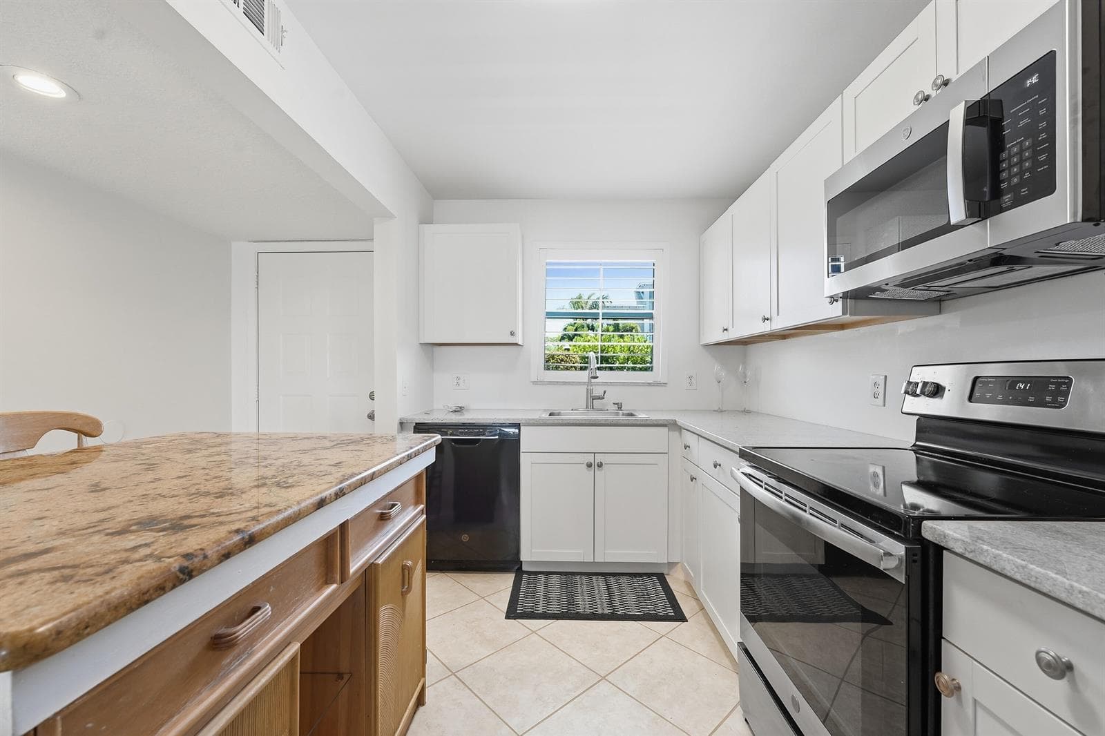 1300 Seaway Drive # C1, Hutchinson Island, FL 34949 — zdjęcie 5
