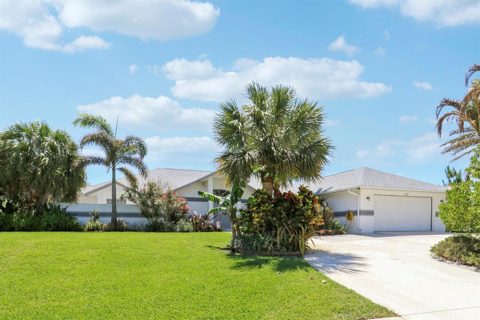 550 SE Ashley Oaks Way, Stuart, FL 34997 — zdjęcie 3