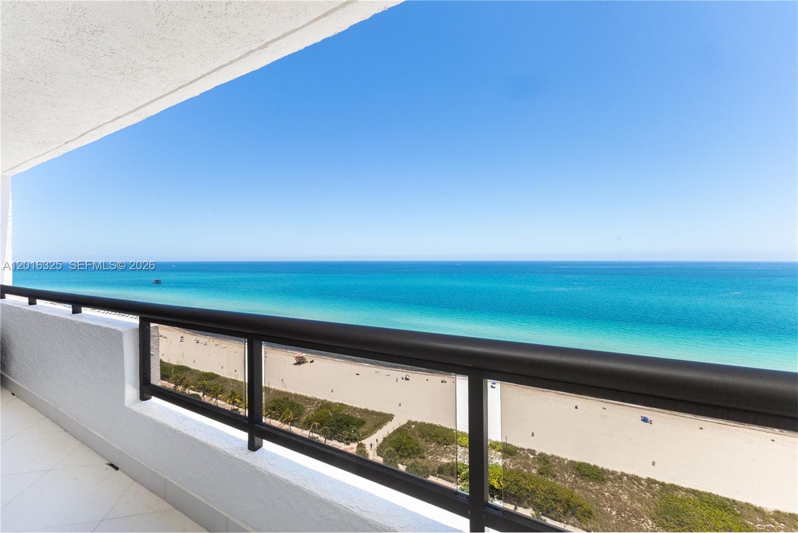2555 Collins Ave # 2205, Miami Beach, FL 33140 — zdjęcie 2