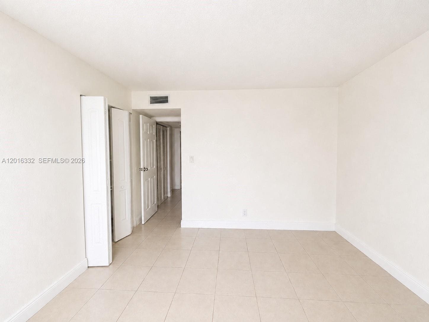 17911 NW 68th Ave # M201, Hialeah, FL 33015 — zdjęcie 5