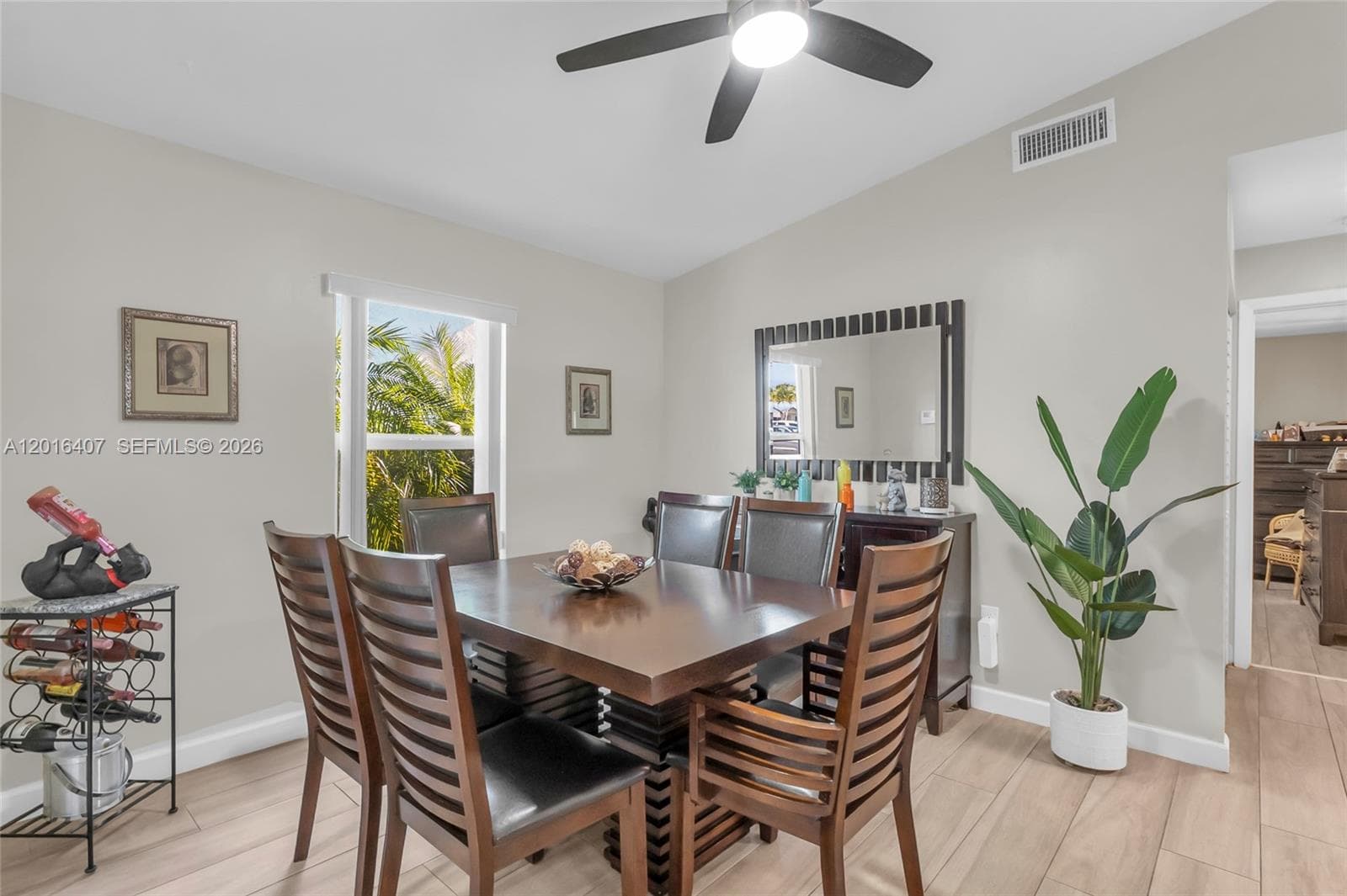 8266 NW 192nd Ter, Hialeah, FL 33015 — zdjęcie 5
