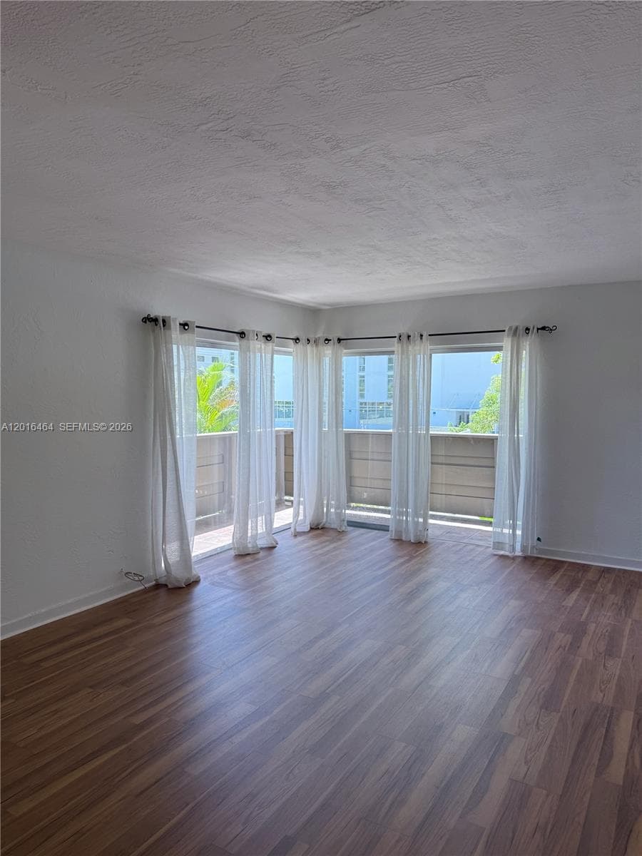 1205 Mariposa Ave # 301, Coral Gables, FL 33146 — zdjęcie 3