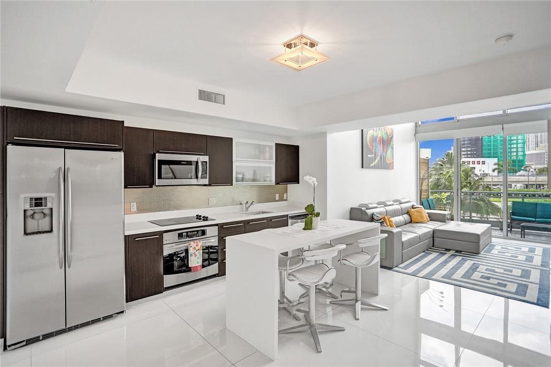 90 SW 3rd Street # Th300b, Miami, FL 33130 — zdjęcie 2