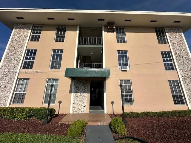 1400 S Douglas Rd # 14, Coral Gables, FL 33134 — zdjęcie 2