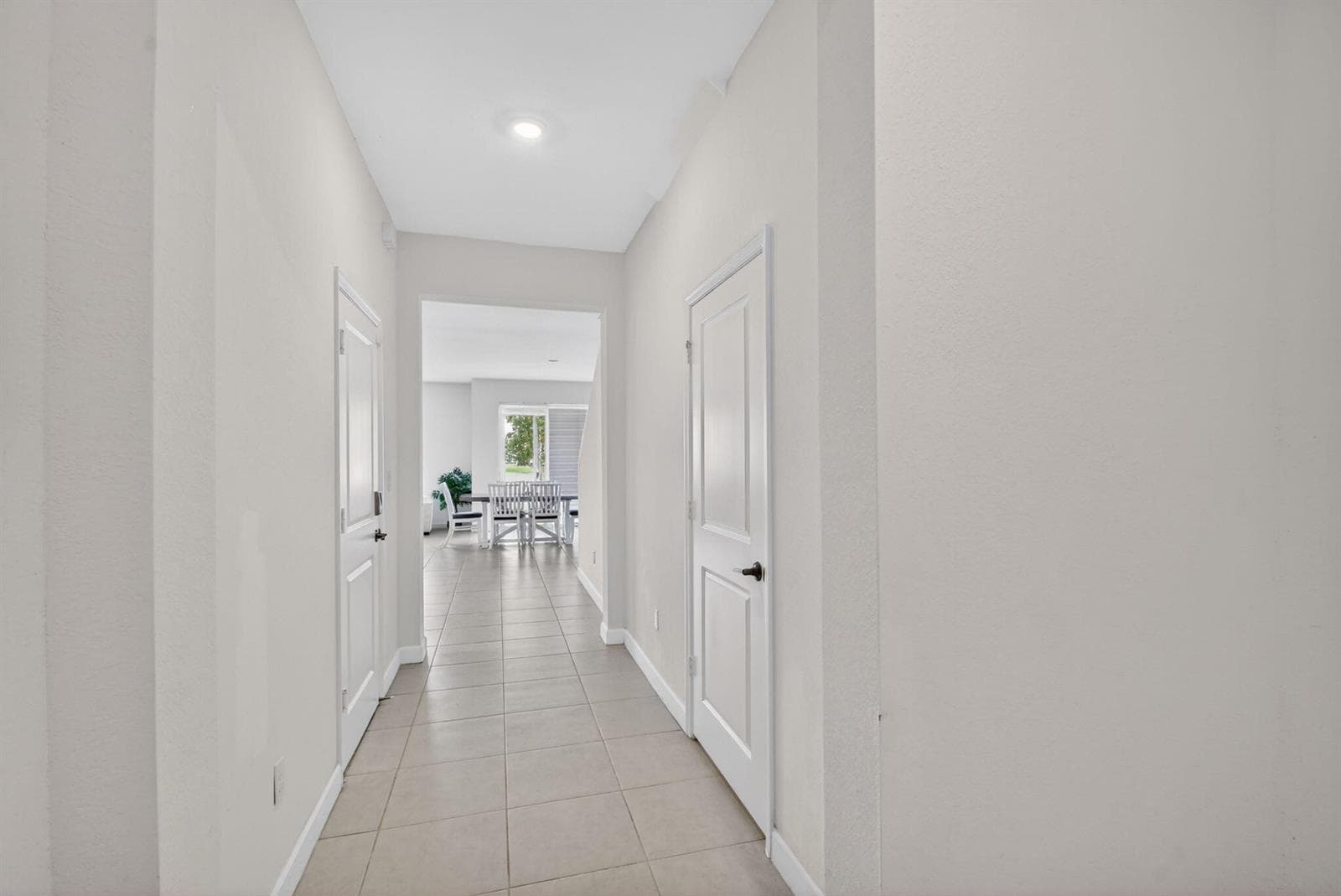 6933 N Harbours Edge Avenue, Lake Worth, FL 33467 — zdjęcie 5