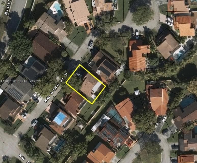 17623 NW 62nd PL N, Hialeah, FL 33015