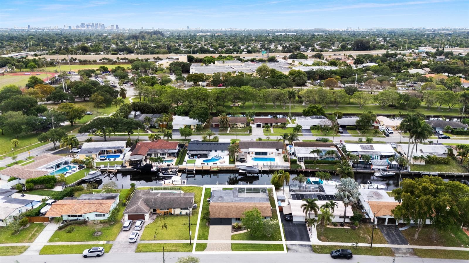 1340 SW 56th Avenue, Plantation, FL 33317 — zdjęcie 3