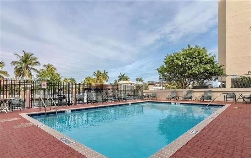 2903 N Miami Beach Blvd # 906, North Miami Beach, FL 33160 — zdjęcie 5
