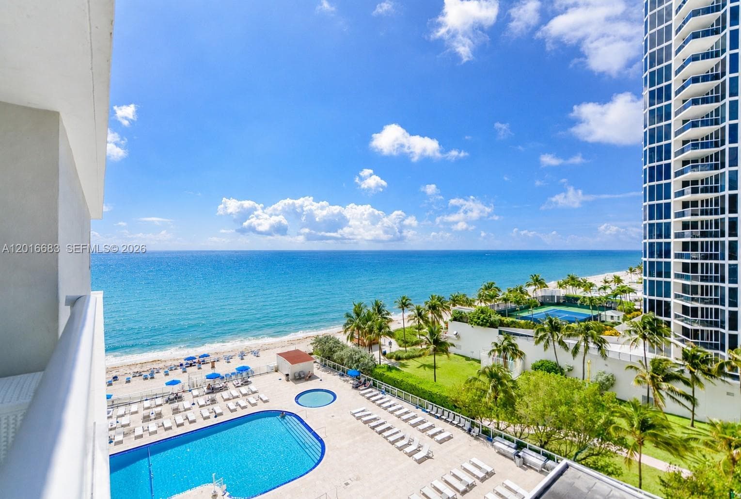 19201 Collins Ave # 609, Sunny Isles Beach, FL 33160