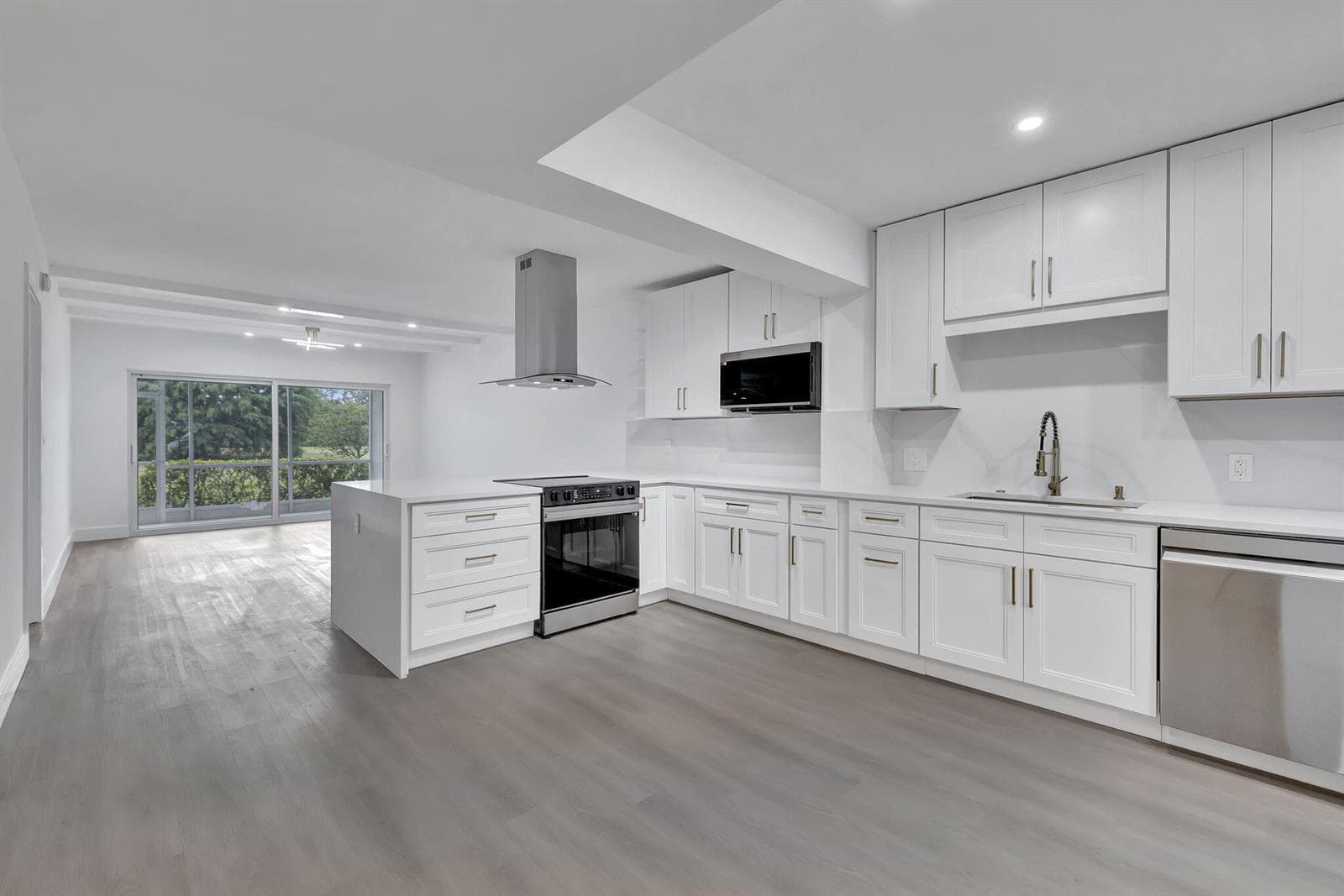 3100 N Palm Aire Drive # 106, Pompano Beach, FL 33069 — zdjęcie 3