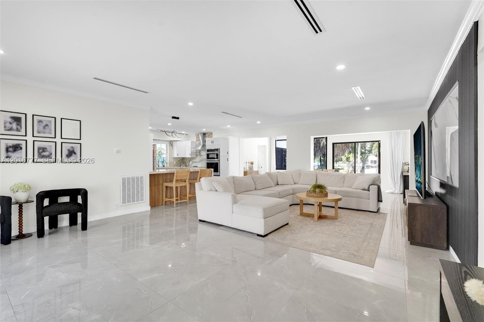 3411 Thomas St, Hollywood, FL 33021 — zdjęcie 4