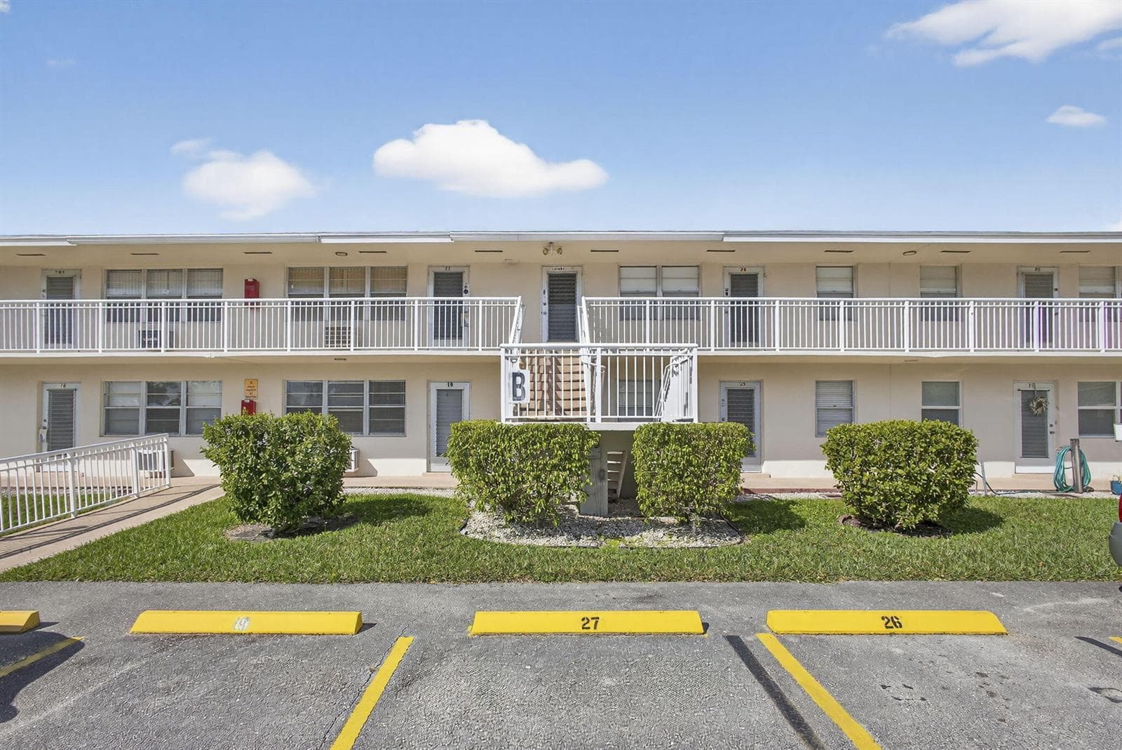 19 Hastings B, West Palm Beach, FL 33417 — zdjęcie 2
