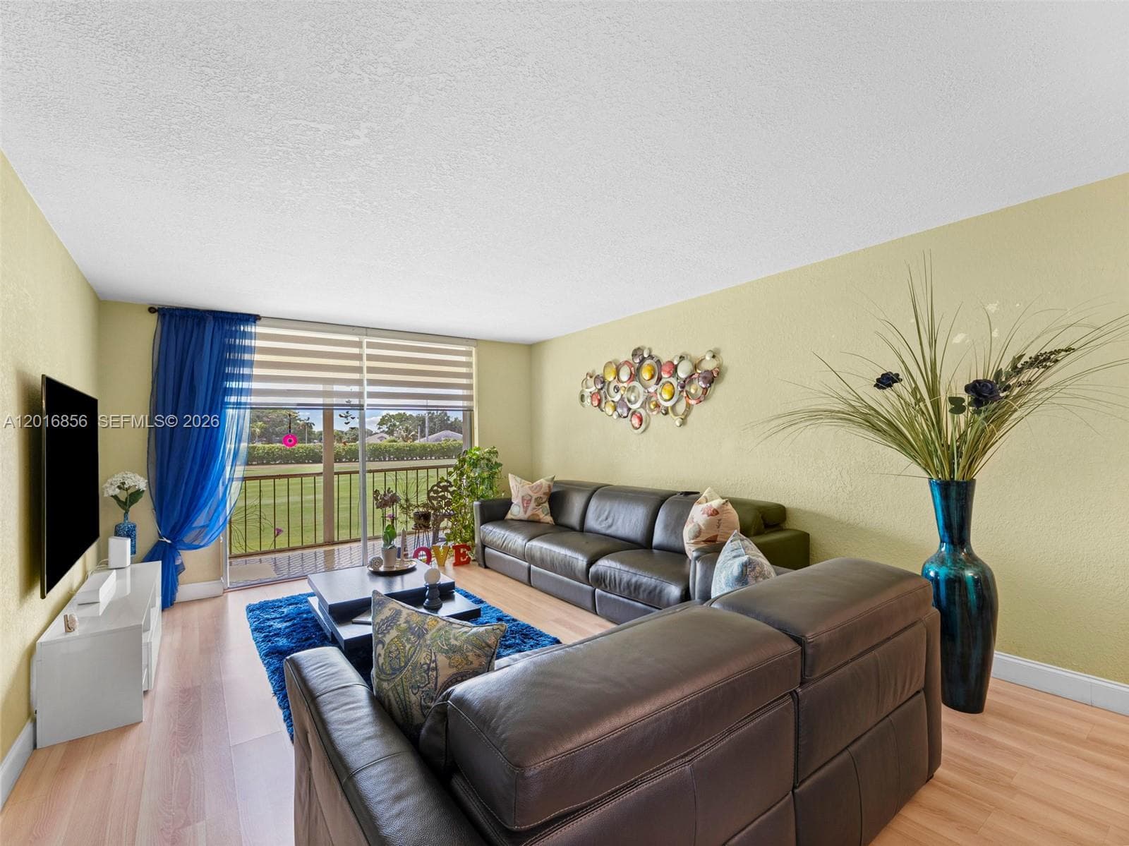 9820 S Hollybrook Lake Dr # 208, Pembroke Pines, FL 33025