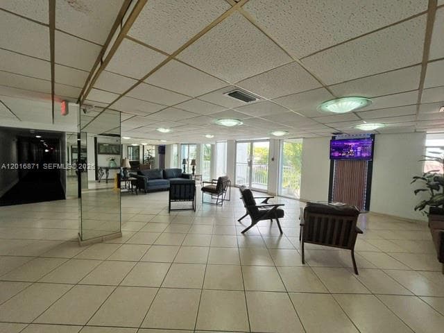 5050 NW 7th St # 220, Miami, FL 33126 — zdjęcie 5