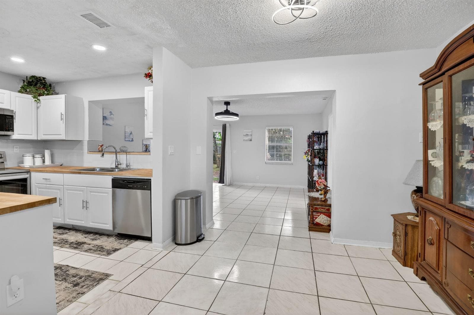 1411 NW 89th Avenue, Pembroke Pines, FL 33024 — zdjęcie 5