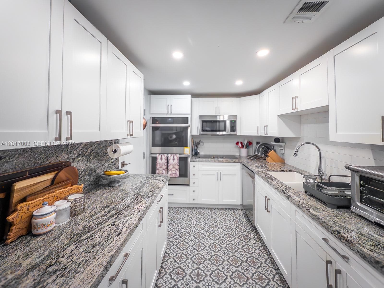 90 Edgewater Dr # 114, Coral Gables, FL 33133 — zdjęcie 2
