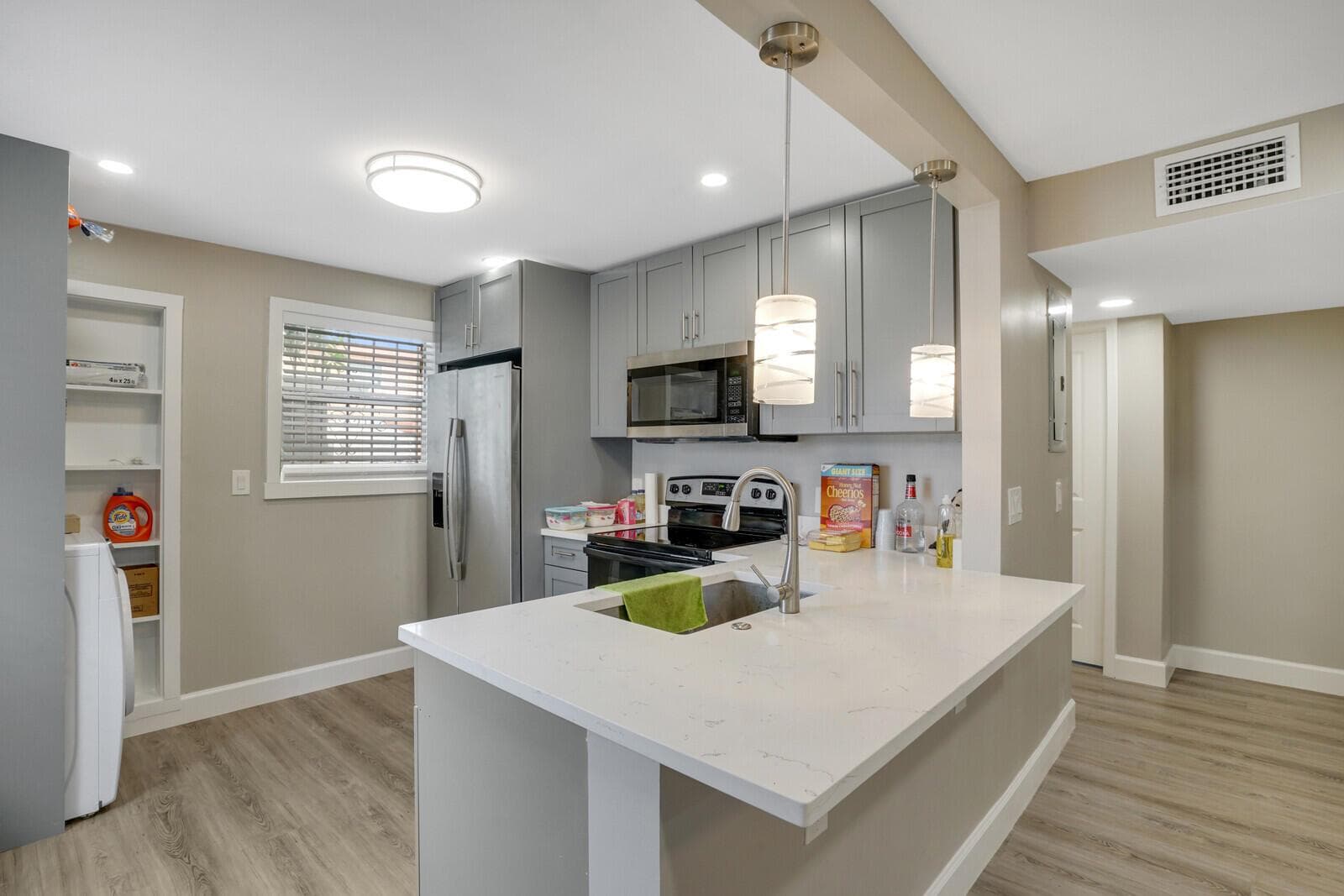 1225 W 10th Street # Apartment B, Riviera Beach, FL 33404 — zdjęcie 5