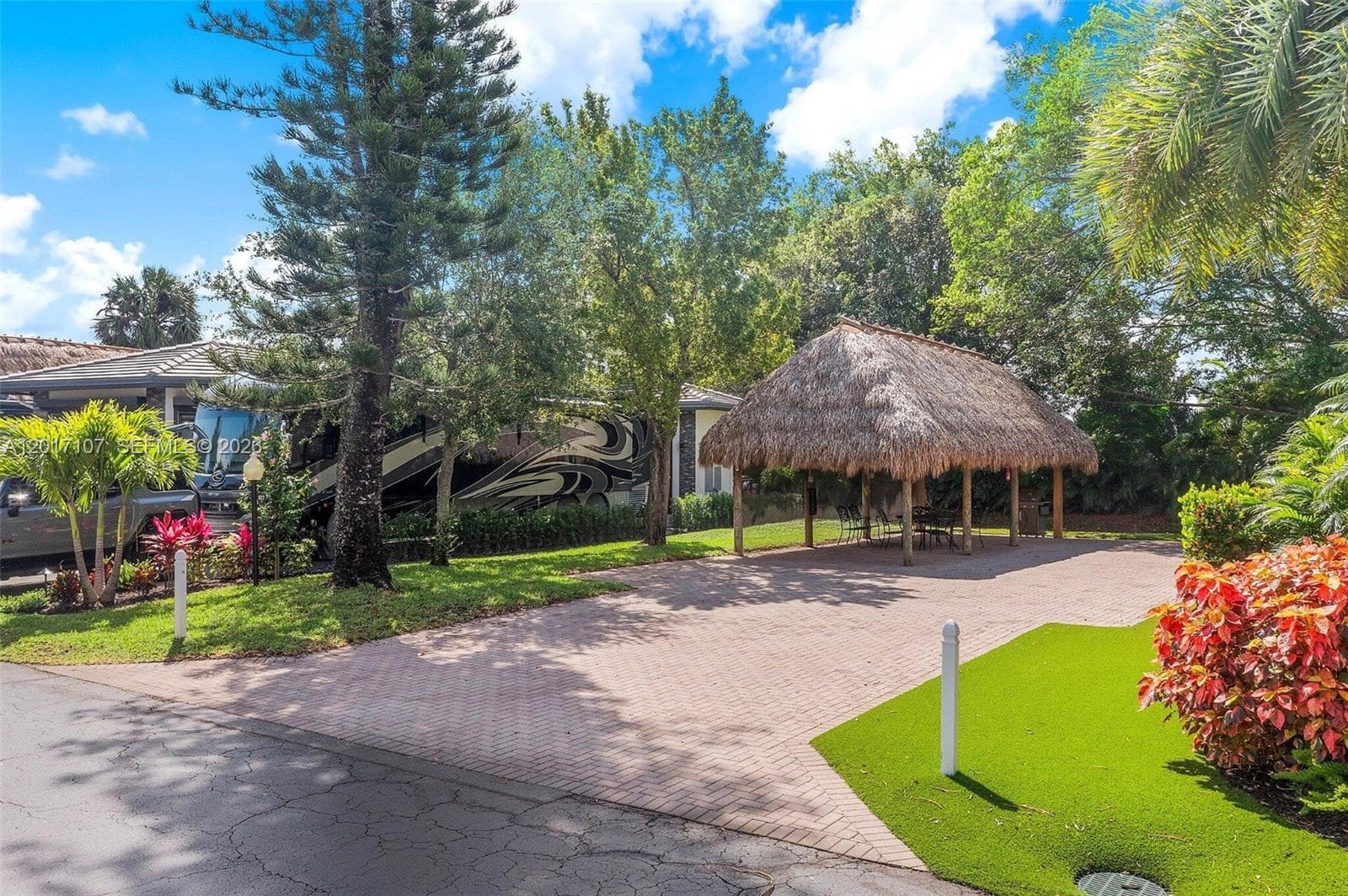 22 S Cortez Dr, Margate, FL 33068 — zdjęcie 3