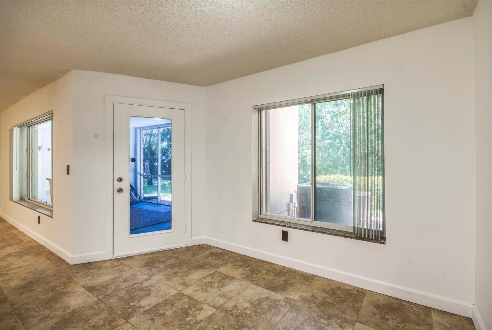 815 W Boynton Beach Boulevard # 11-103, Boynton Beach, FL 33426 — zdjęcie 2