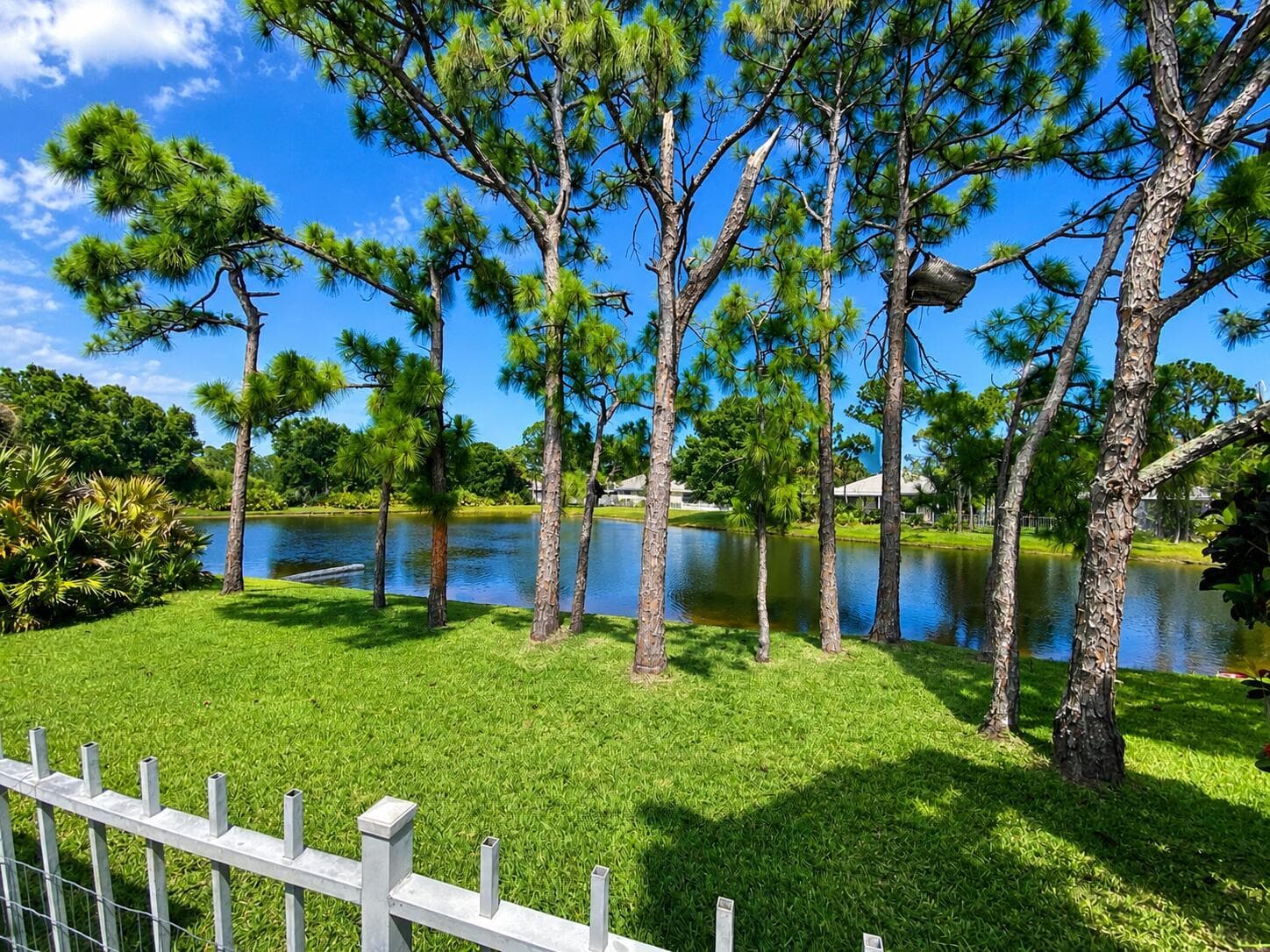 7529 SE Bay Cedar Circle, Hobe Sound, FL 33455 — zdjęcie 2