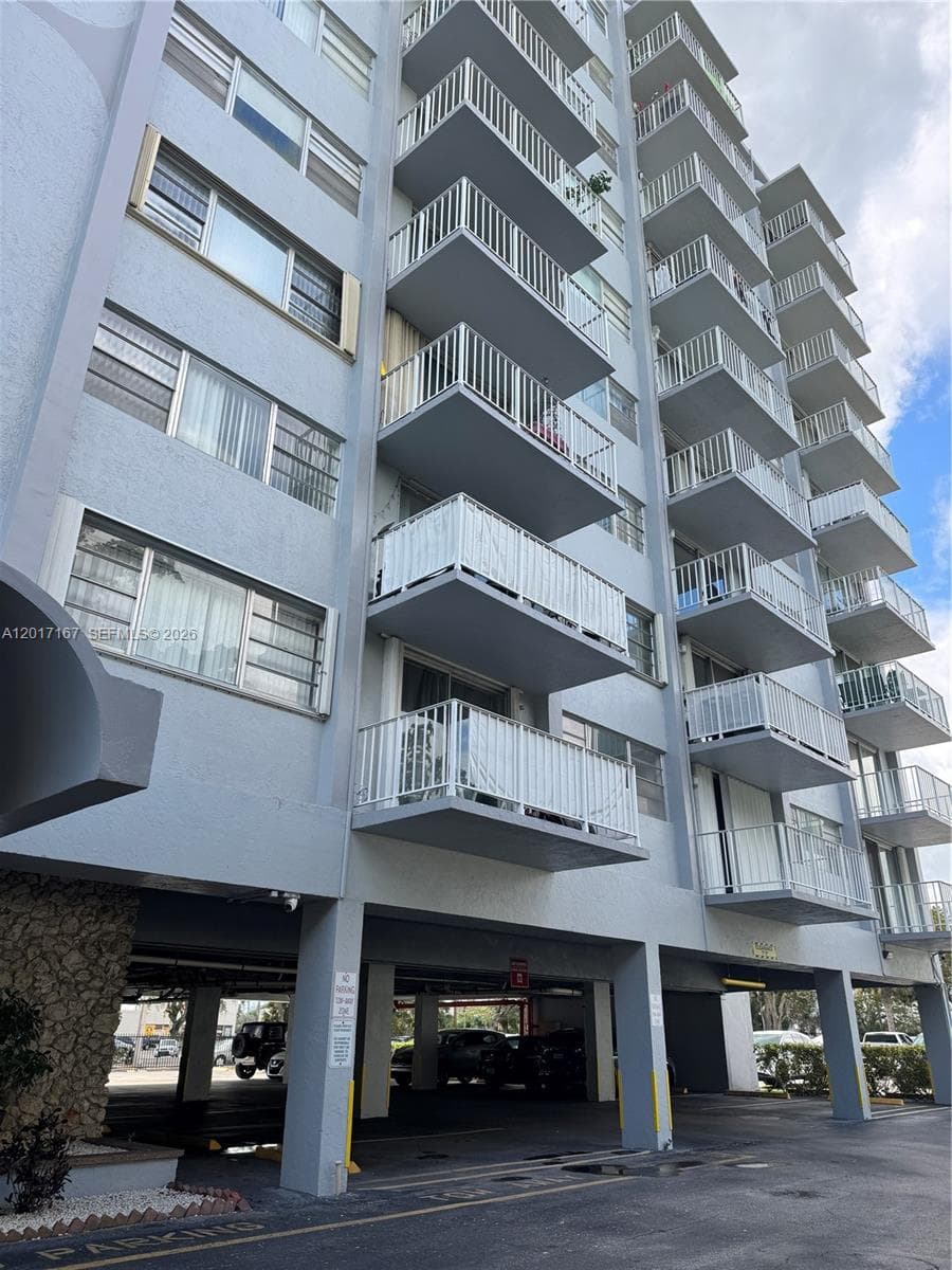 1470 NE 125th Ter # 205, North Miami, FL 33161