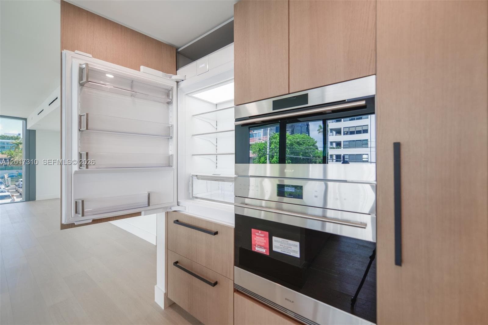 1177 Kane Concourse # 204, Bay Harbor Islands, FL 33154 — zdjęcie 4